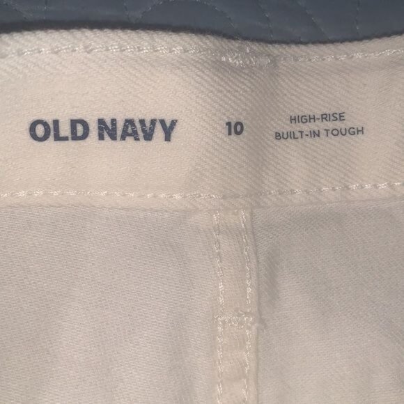 Old Navy High-Rise White Denim Shorts Size 10 - Picture 2 of 7